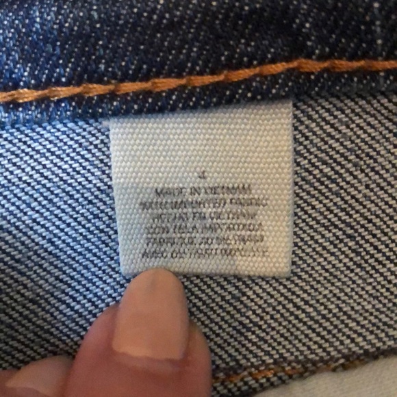 DKNY JEANS CLAM DIGGER DESIGN - Picture 5 of 8